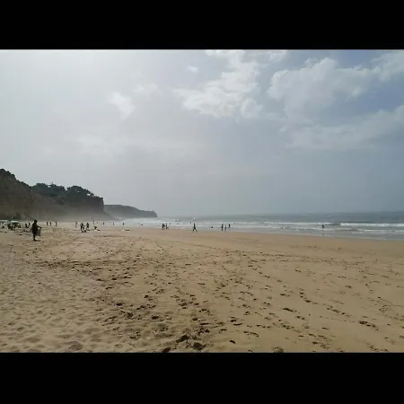 Spacious Near Porto De Mos Beach, Lagos. *
