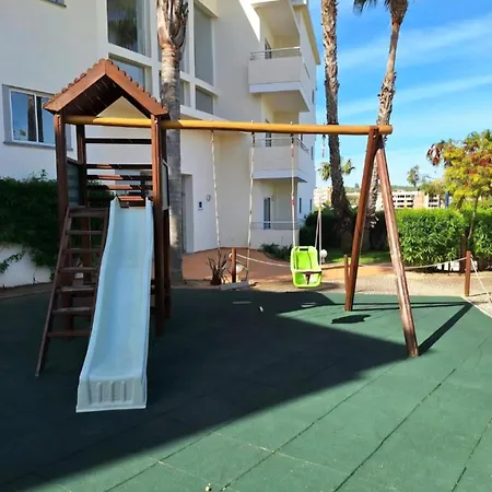 Spacious Near Porto De Mos Beach, Lagos. * Lagos
