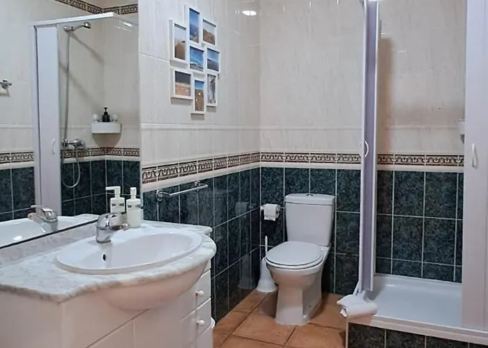 Apartament Spacious Near Porto De Mos Beach, Lagos.