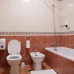 Apartment Spacious Near Porto De Mos Beach, Lagos.