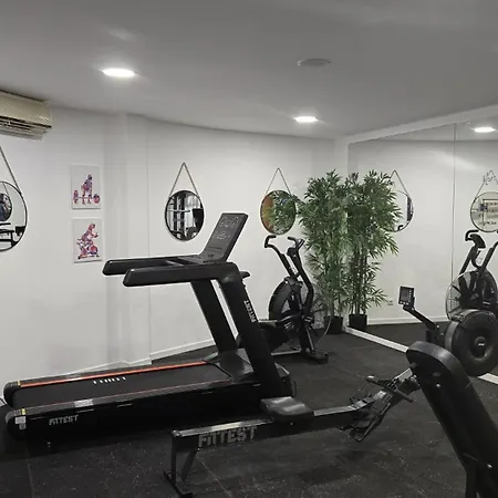 Spacious Near Porto De Mos Beach, Lagos. Appartamento *